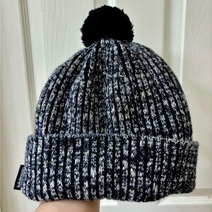 Lululemon Athletica Black and Gray Knit Beanie